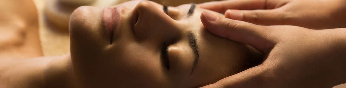 Thai-Head-Massage-Relax-Body-Massage